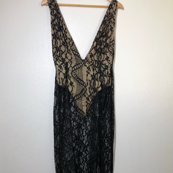 Pretty Little Thing Black/Tan Dress - Picture 2 of 8